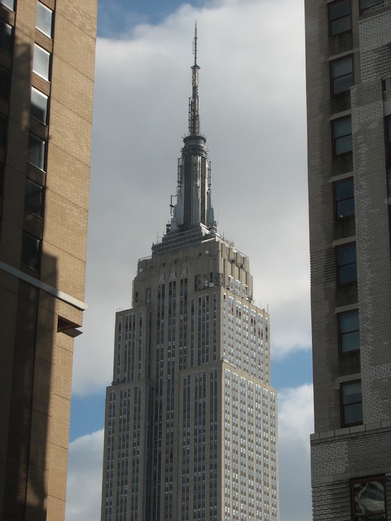 empire-state-building-daytime